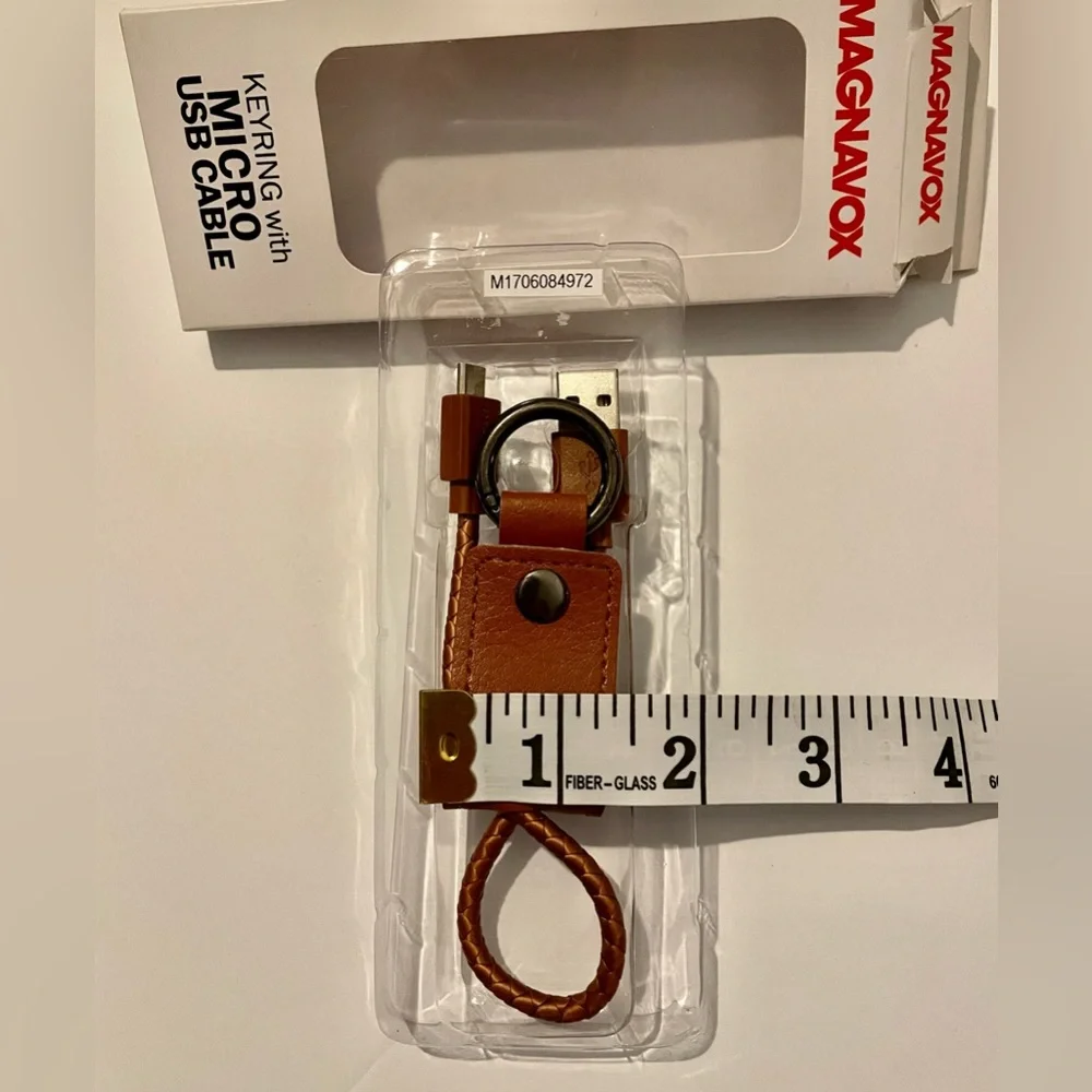 ❌Must Bundle❌🔌 Charger/USB Keychain NWT -Brown - Picture 1 of 6